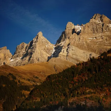 Les Cretes A1 * Champery